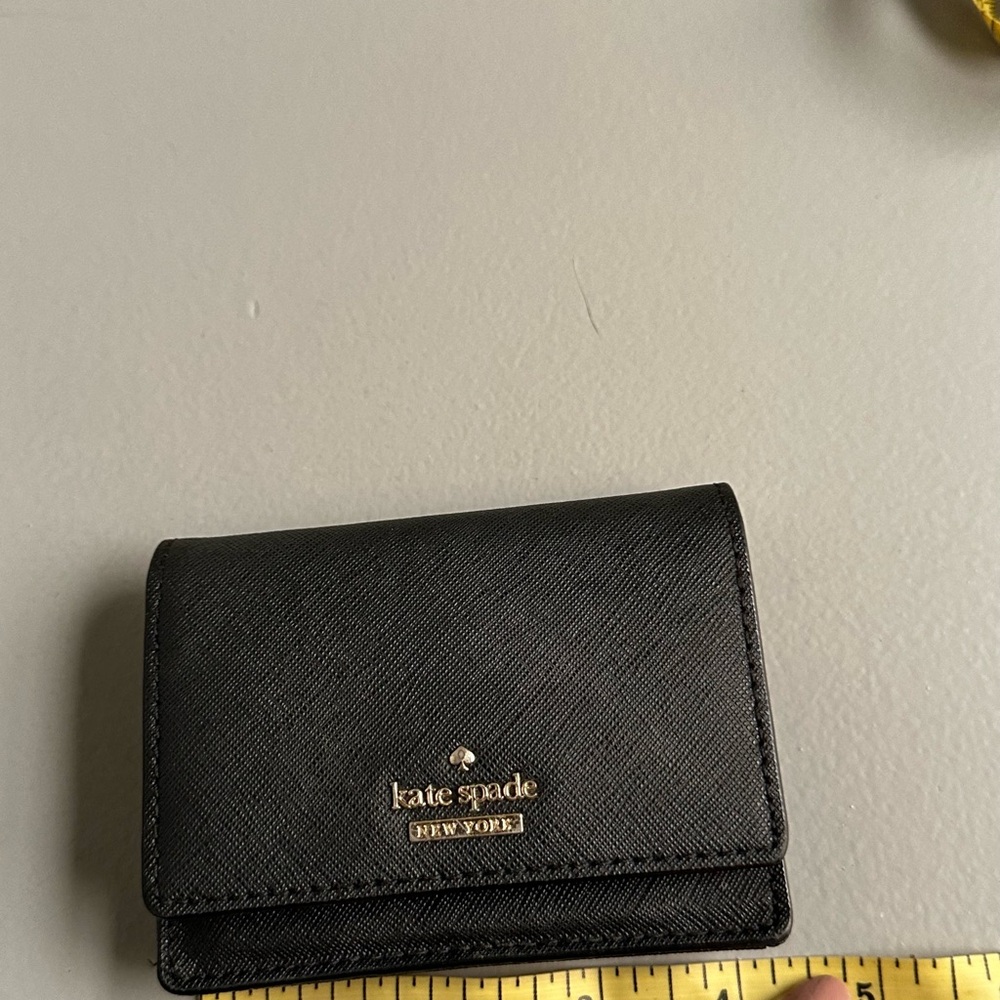 Authentic Kate Spade Wallet - Picture 5 of 13